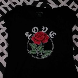 Love t shirt from wound up new